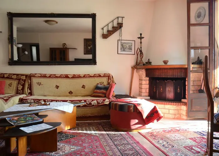 Old Town Apartment *